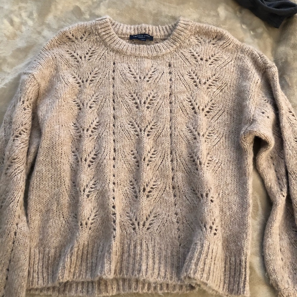 Brown slightly cropped sweater